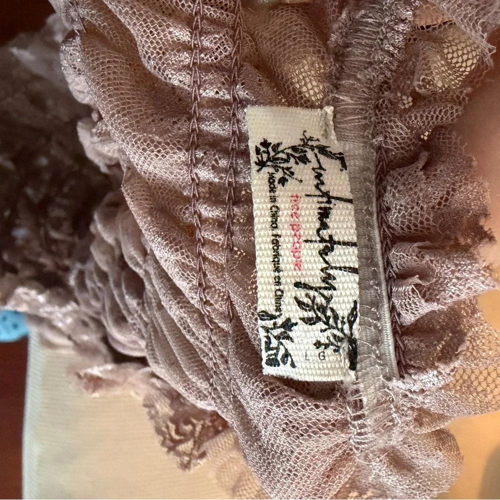 Free People Floral Lace Maxi Skirt in Mauve - Picture 6 of 8